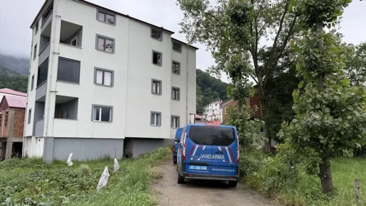 'Ot bi&ccedil;me' kavgasında bilan&ccedil;o ağırlaşıyor! 14 yaşındaki Ekrem de hayatını kaybetti...