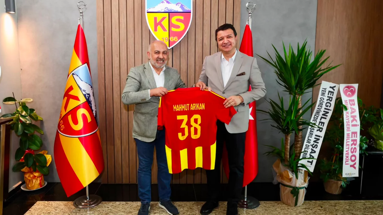 Saadet Partisi Genel Başkanı Arıkan'dan Kayserispor'a ziyaret