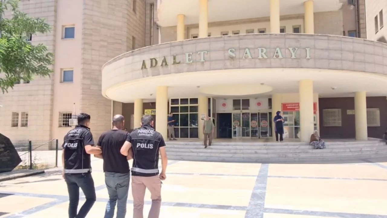 Tahliye oldu: Traktörle uyuşturucu taşırken yakalandı 