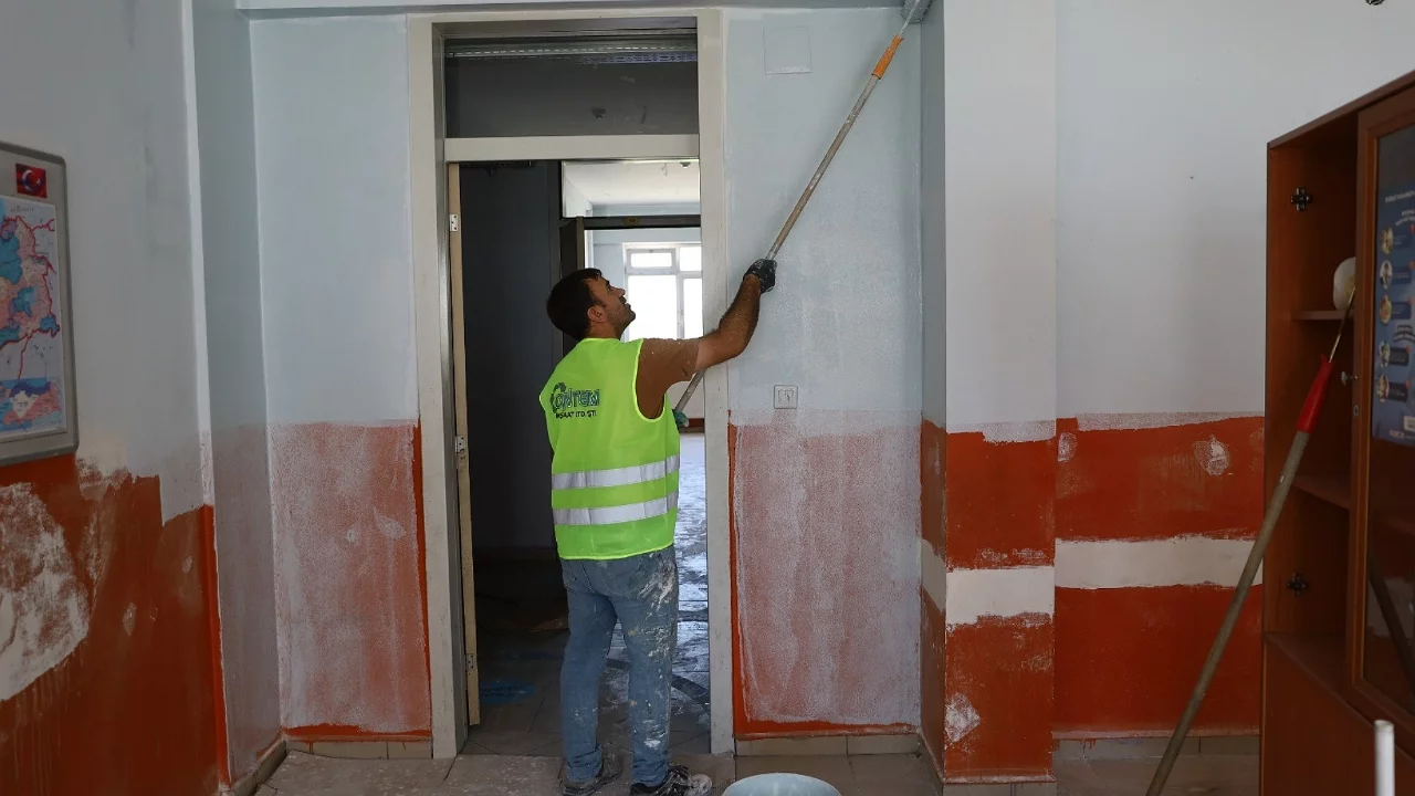 Eğitim yuvaları B&uuml;y&uuml;kşehir'le yenileniyor