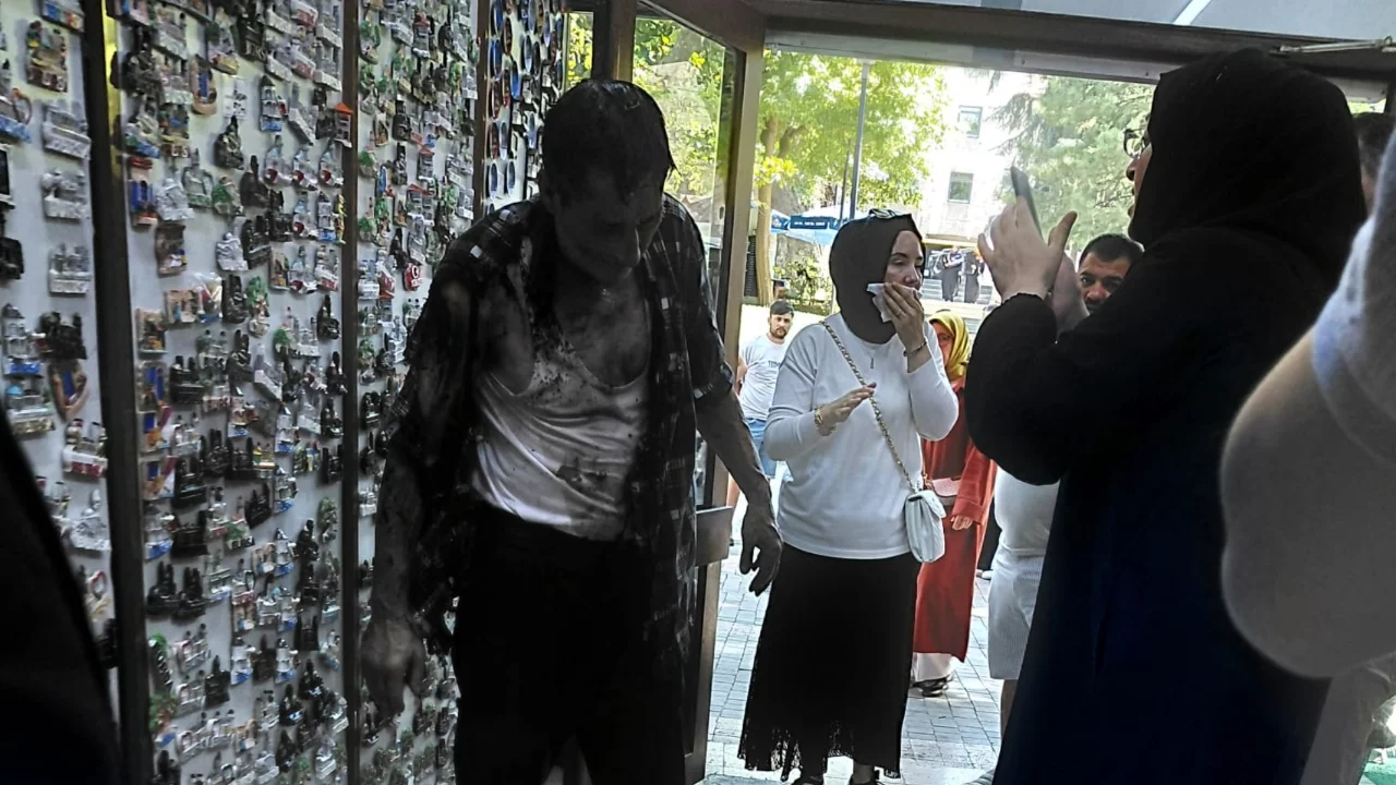 Bursa'da akılalmaz olay! Kimyasal madde bomba gibi patladı, yaralılar var