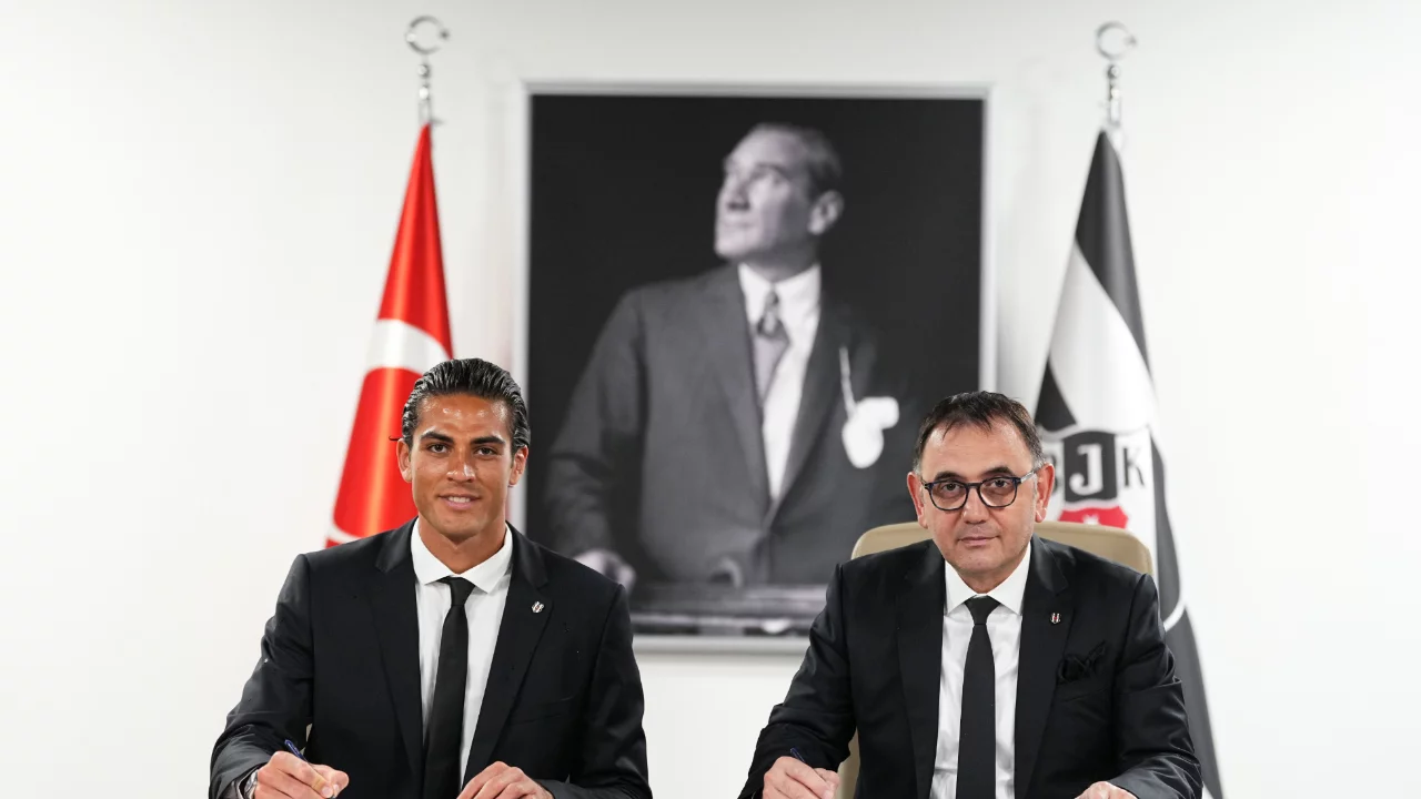 Beşiktaş'tan kaleye gelecek hamlesi! Doğan Alemdar ile 4 yıllık imza