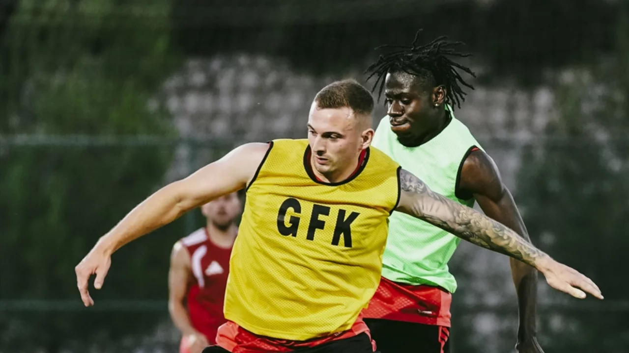 Gaziantep FK'da yeni sezon mesaisi hız kesmiyor!