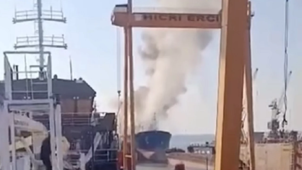Gemi Tersanesinde patlama! Valilikten a&ccedil;ıklama geldi...