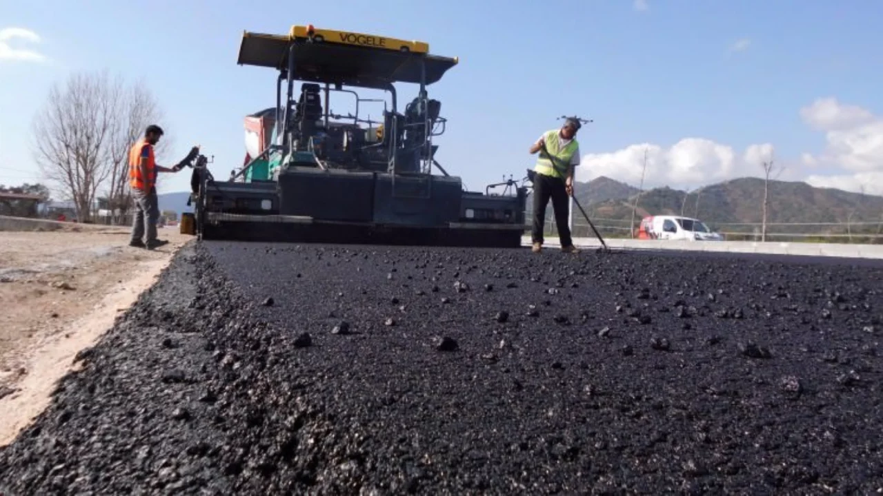 Bursa'da yollar yenileniyor! Osmangazi'de dev asfalt hamlesi