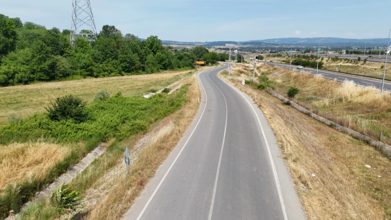 Bursa'da yollar daha güvenli olacak! 40 bin yol kenar dikmesi yerleştirilecek