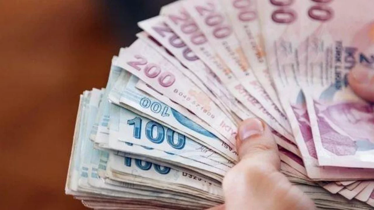  Ev kadınlarına emeklilik hakkı: Ev hanımlarına emeklilik hakkı çıktı mı? Ev kadınlarına emeklilik ne zaman, başvuru şartları neler?