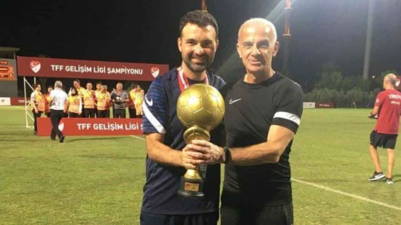 Bursaspor, Vakıfköy'e Karaosmanoğlu getirdi 