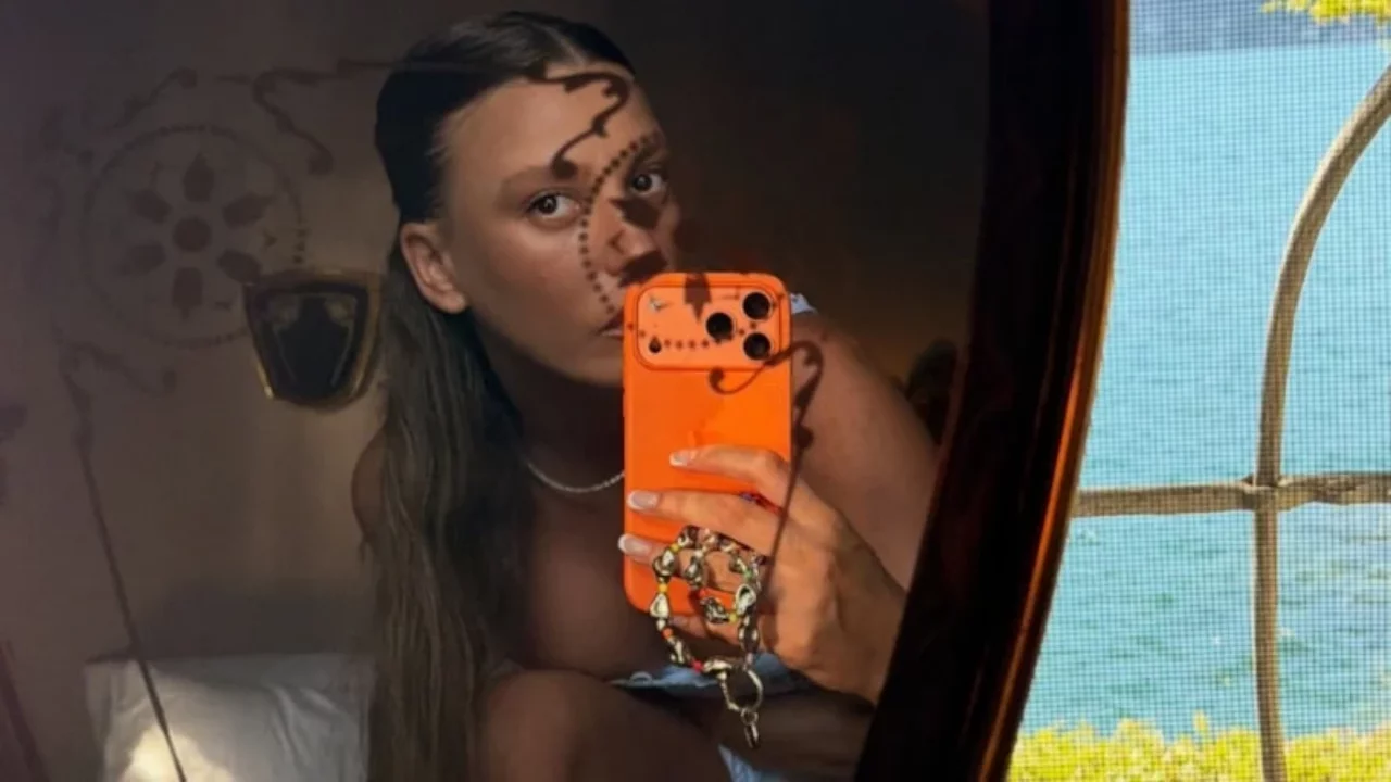 Serenay Sarıkaya'dan yeni tatil kareleri: &Uuml;nl&uuml; oyuncunun paylaşımları beğeni topladı