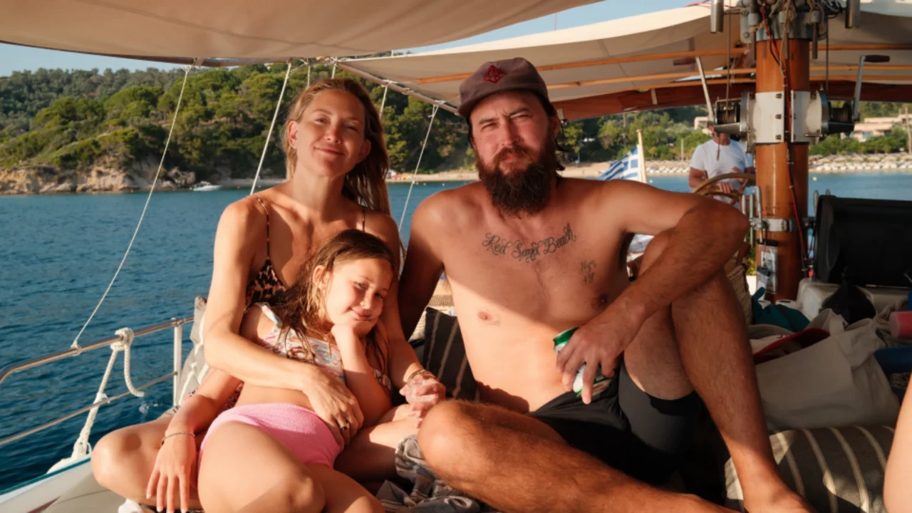 Kate Hudson'dan aile tatili kareleri: Yunanistan'da mutluluk pozu