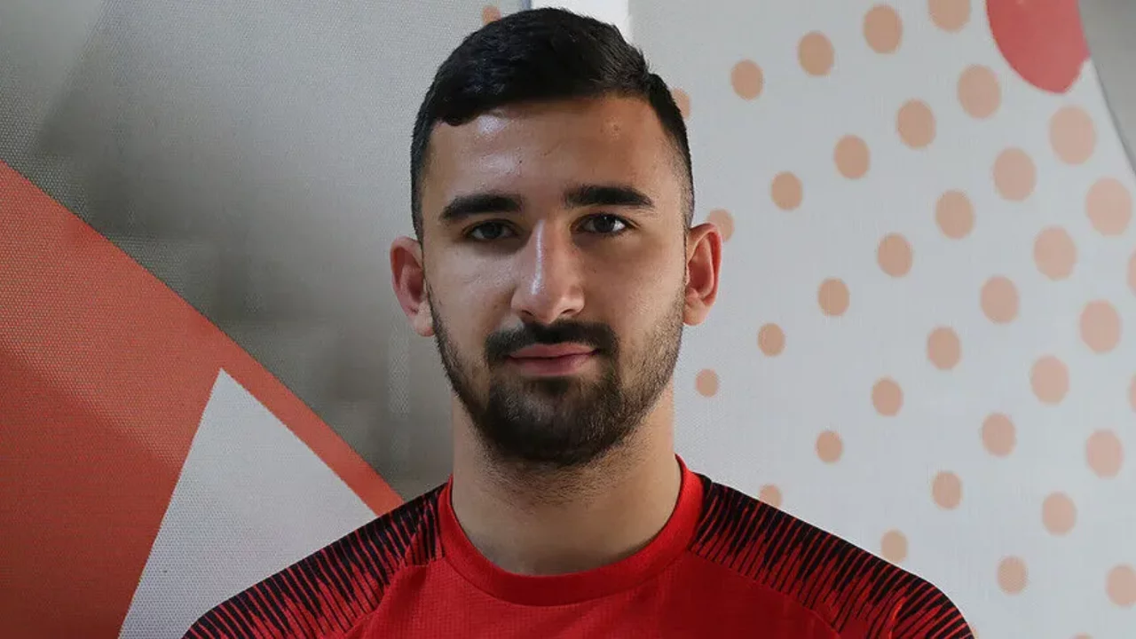 Başakşehir'den savunmaya takviye! Emin Bayram ile 4 yıllık imza