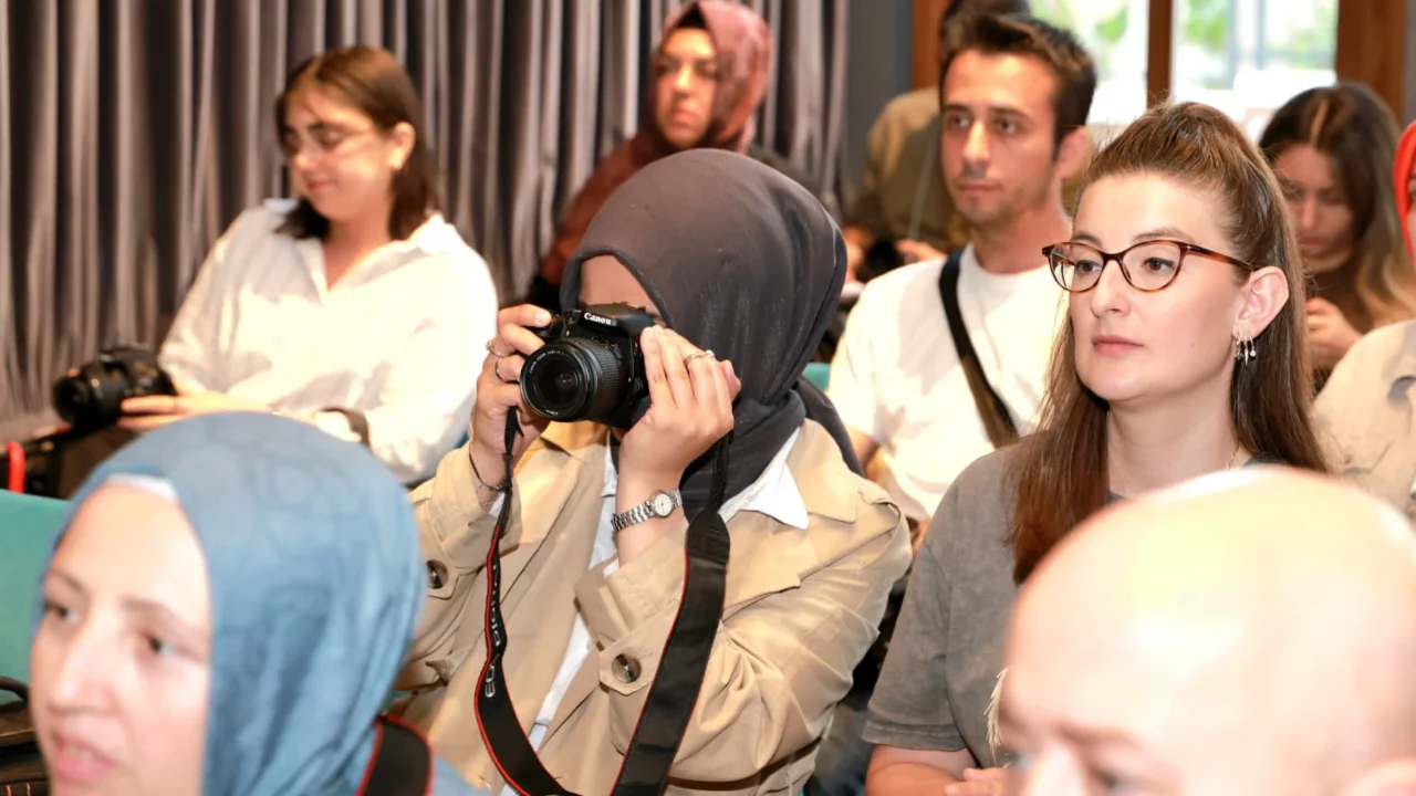 Osmangazi'de fotoğraf tutkunlarına &uuml;cretsiz eğitim fırsatı