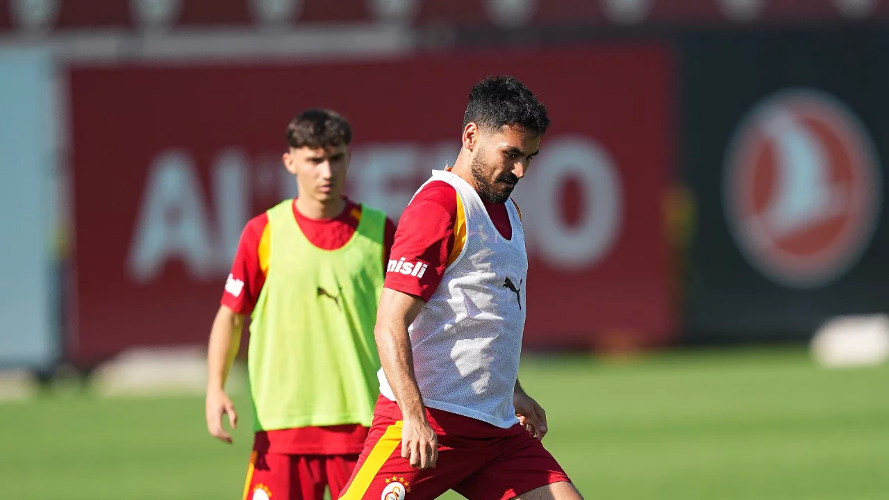 Galatasaray'da tempo zirvede! Okan Buruk yeni sezon i&ccedil;in vitesi y&uuml;kseltti