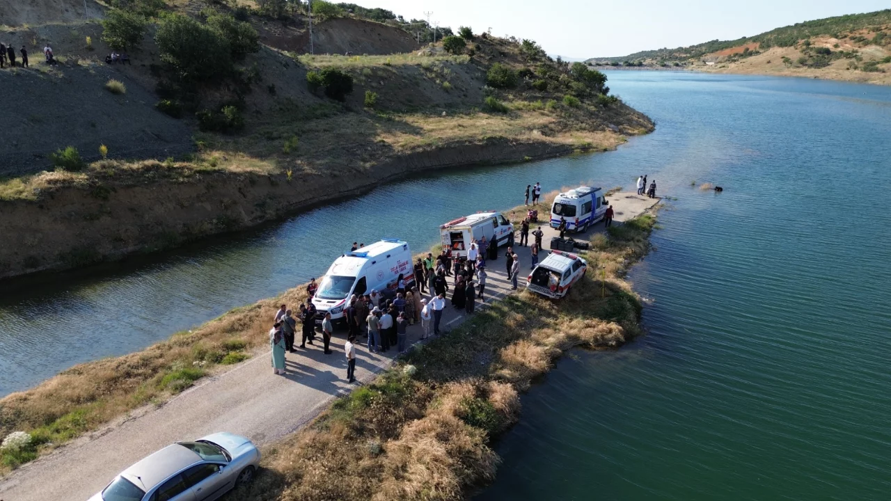 Serinlemek i&ccedil;in girdiği g&ouml;let 15 yaşındaki İsmail'e mezar oldu