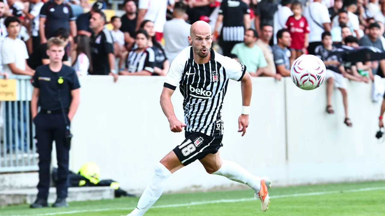 Beşiktaş ikinci hazırlık ma&ccedil;ından mağlubiyetle ayrıldı