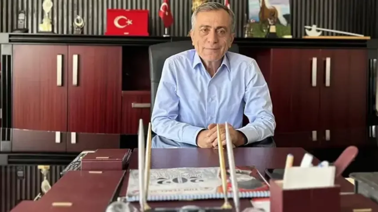 Tufanbeyli Belediye Başkanı Ahmet Akt&uuml;rk hastaneye kaldırıldı!