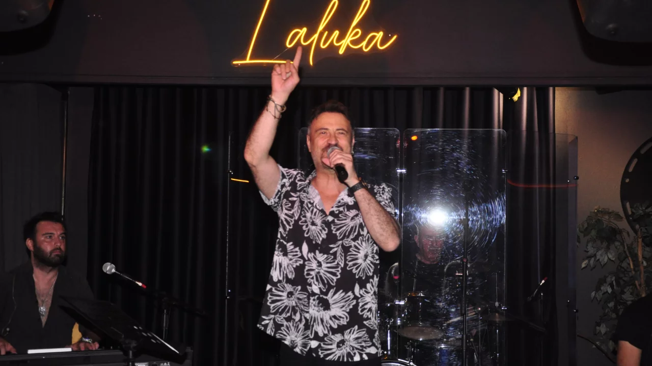 Taner Yazıcı ile Bademli Laluka Restaurant'ta müzik dolu gece