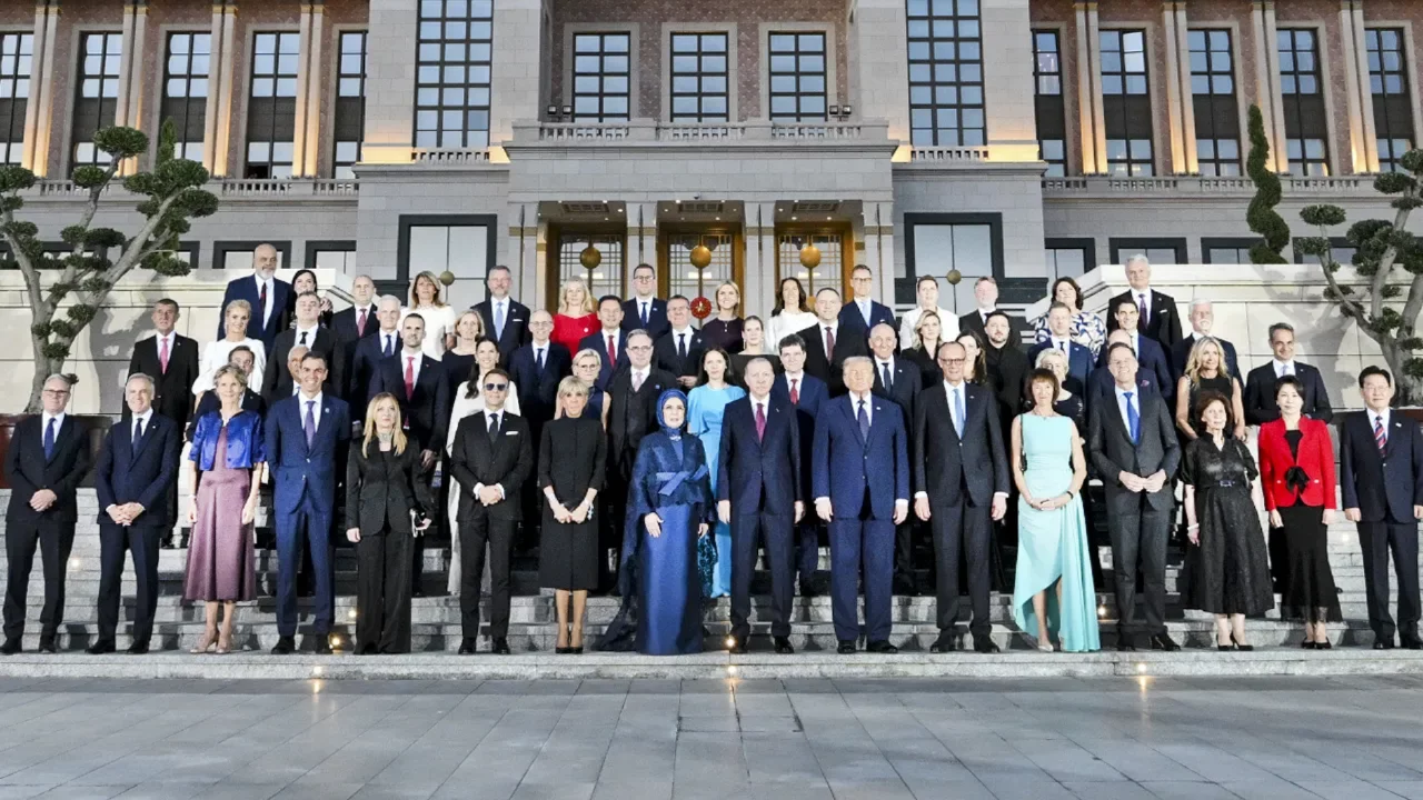 Varank'tan, "NATO Zirvesi'nde alkol servisi yapıldı mı?" sorusuna cevap 