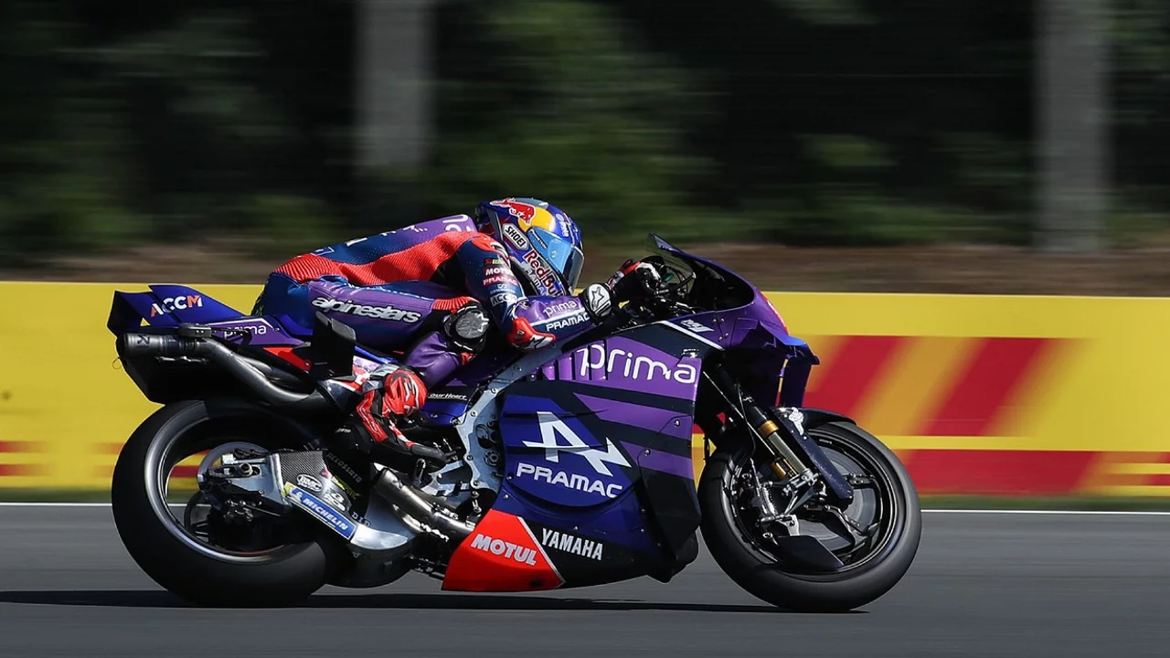 Toprak Razgatlıoğlu, Almanya GP sprint yarışını 17. sırada tamamladı