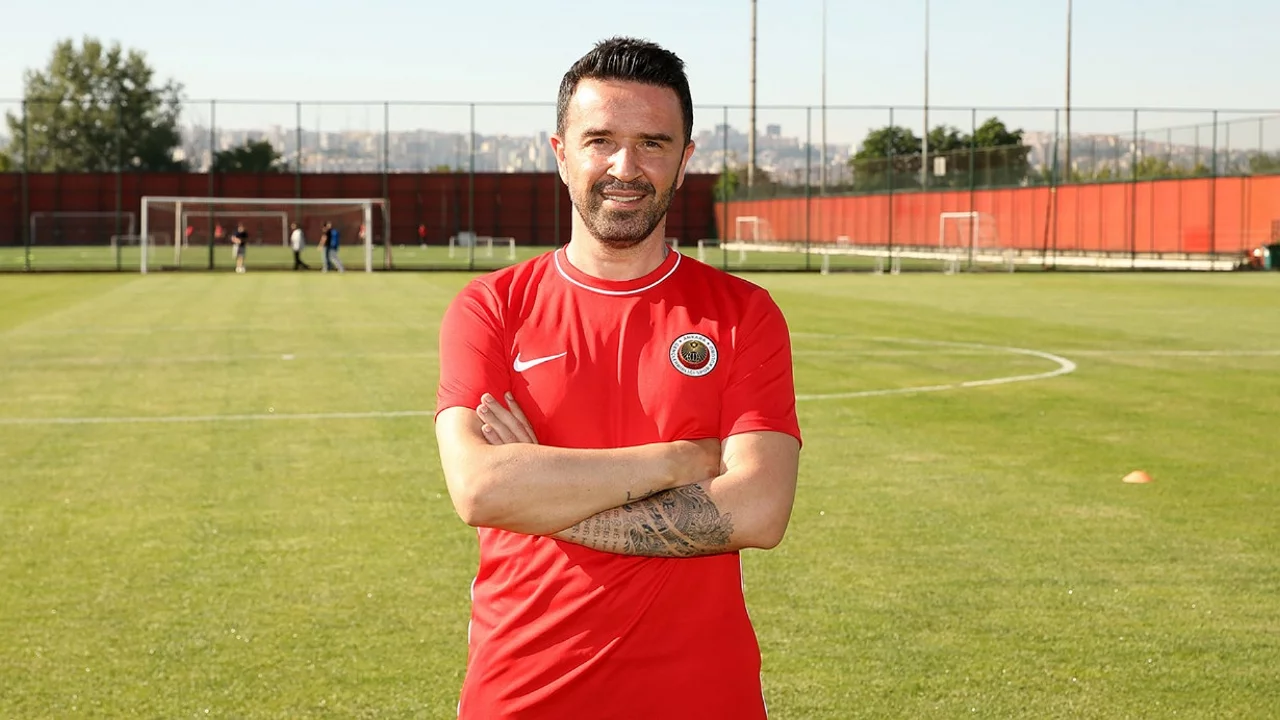 Gökhan Gönül, Gençlerbirliği'nde yardımcı antrenör oldu