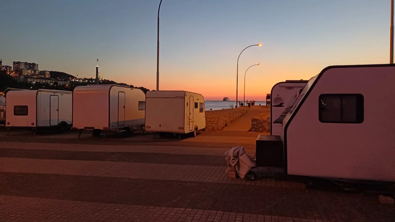 Bursa'nın sahil il&ccedil;esi Gemlik'te karavan sayısı artıyor