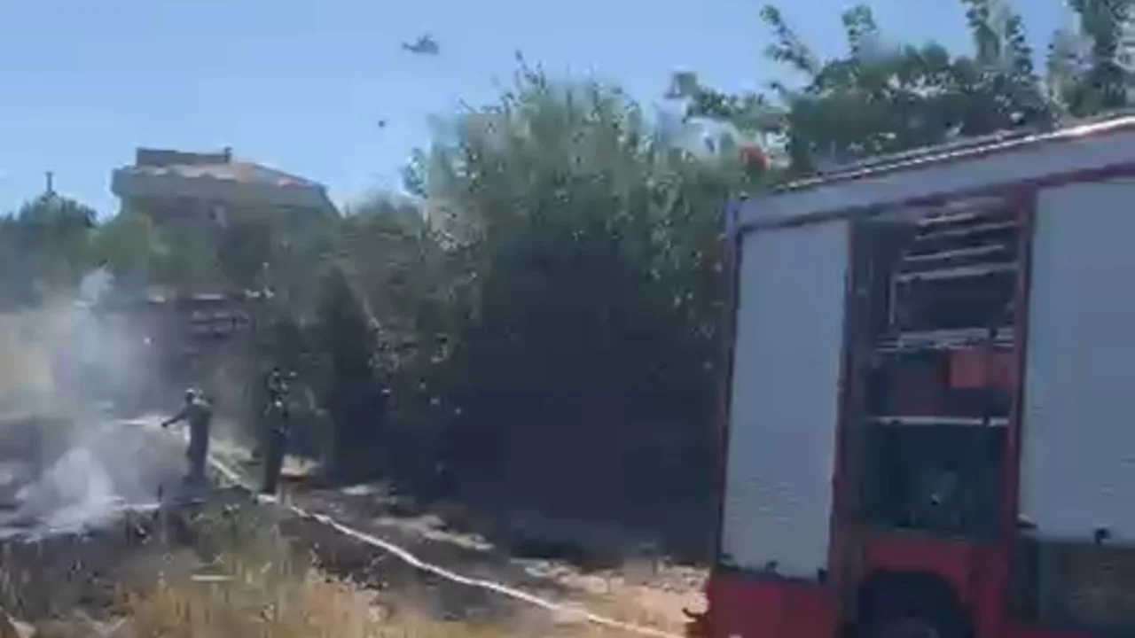 Bursa'da otluk alanda &ccedil;ıkan yangına hızlı m&uuml;dahale! Kontrol altına alındı...