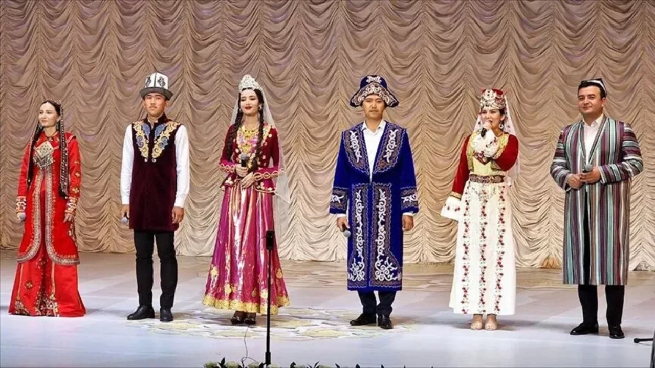 Bakan Ersoy'dan TÜRKSOY'a anlamlı mesaj! Türk dünyasının ortak mirasına dikkat çekti