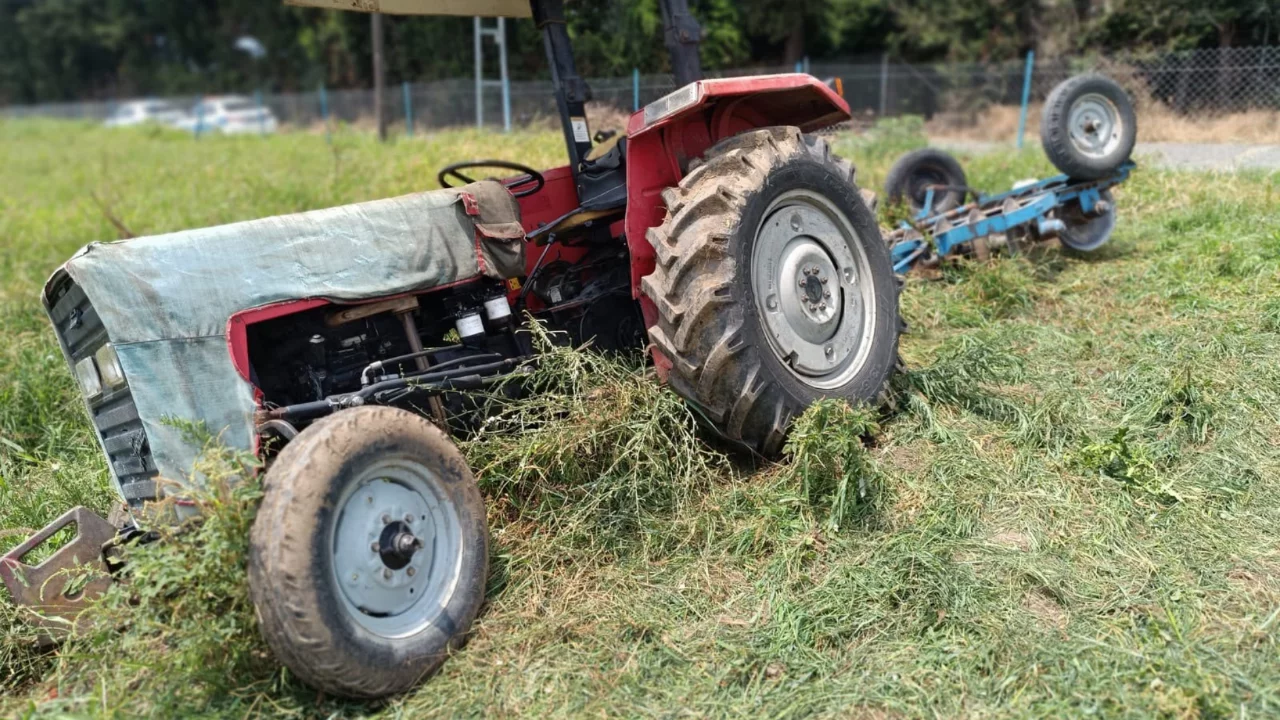 Hatay'da tarlada feci kaza! Trakt&ouml;rden d&uuml;şen &ccedil;ift&ccedil;i yaşam savaşını kaybetti