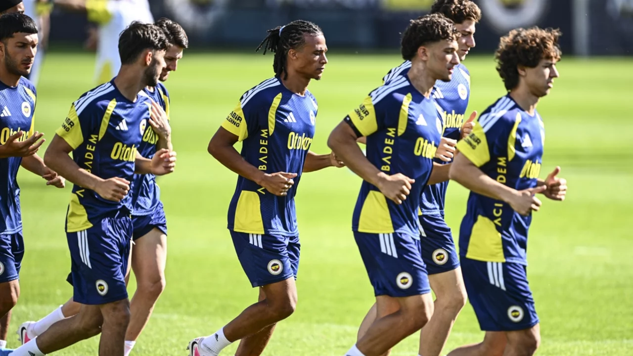 Fenerbahçe Avusturya kampında tempoyu artırdı! Yeni sezon öncesi yüzler gülüyor