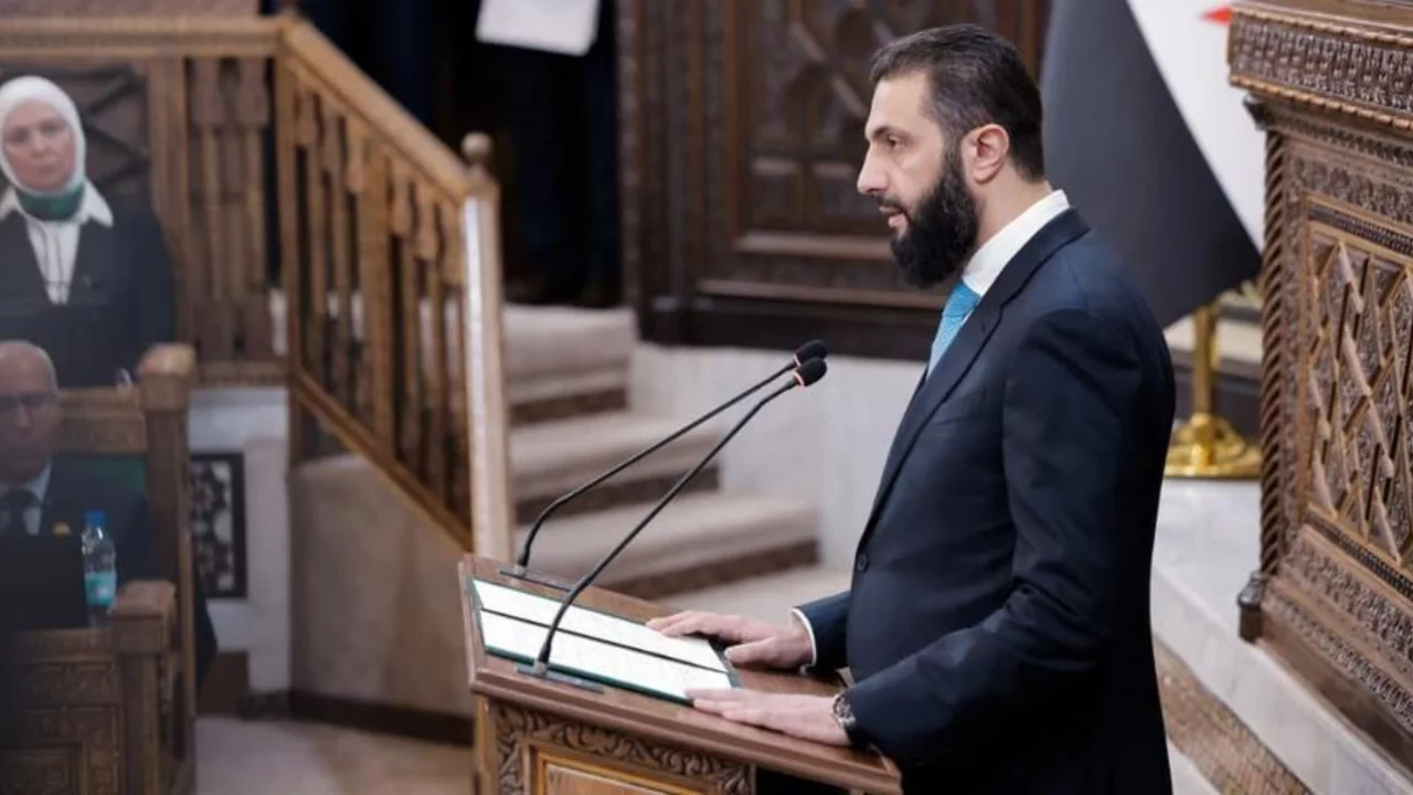 Suriye'de yeni d&ouml;nem! Esad sonrası bir ilk ger&ccedil;ekleşti...