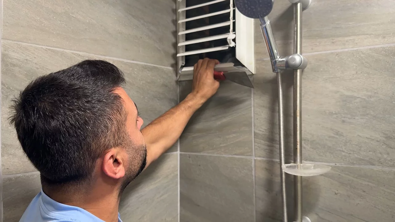 Havalandırma boşluğunda mahsur kalan güvercin özgürlüğüne kavuştu