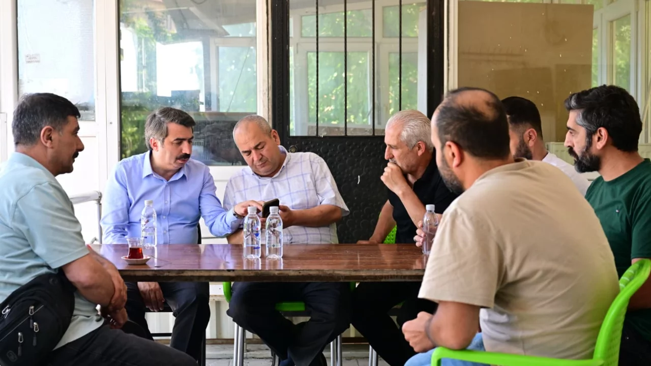 Bursa'da Başkan Yılmaz'dan teleferik çıkarması! Esnafın taleplerini yerinde dinledi
