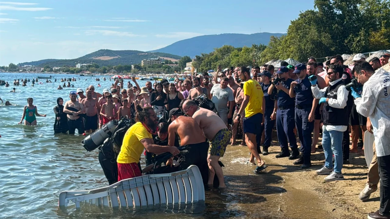 Erdek'te denizde bulunan erkek cesediyle ilgili soruşturma başlatıldı