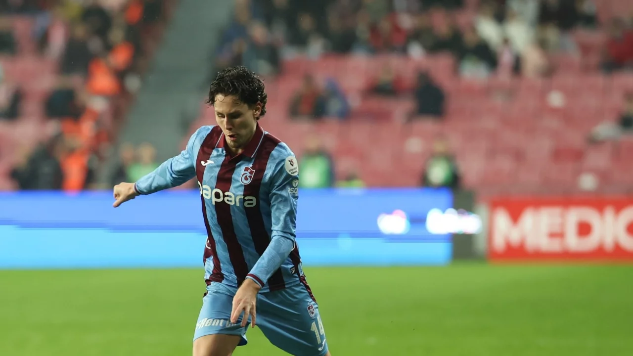 Trabzonspor, Lovik i&ccedil;in KAP a&ccedil;ıklaması geldi