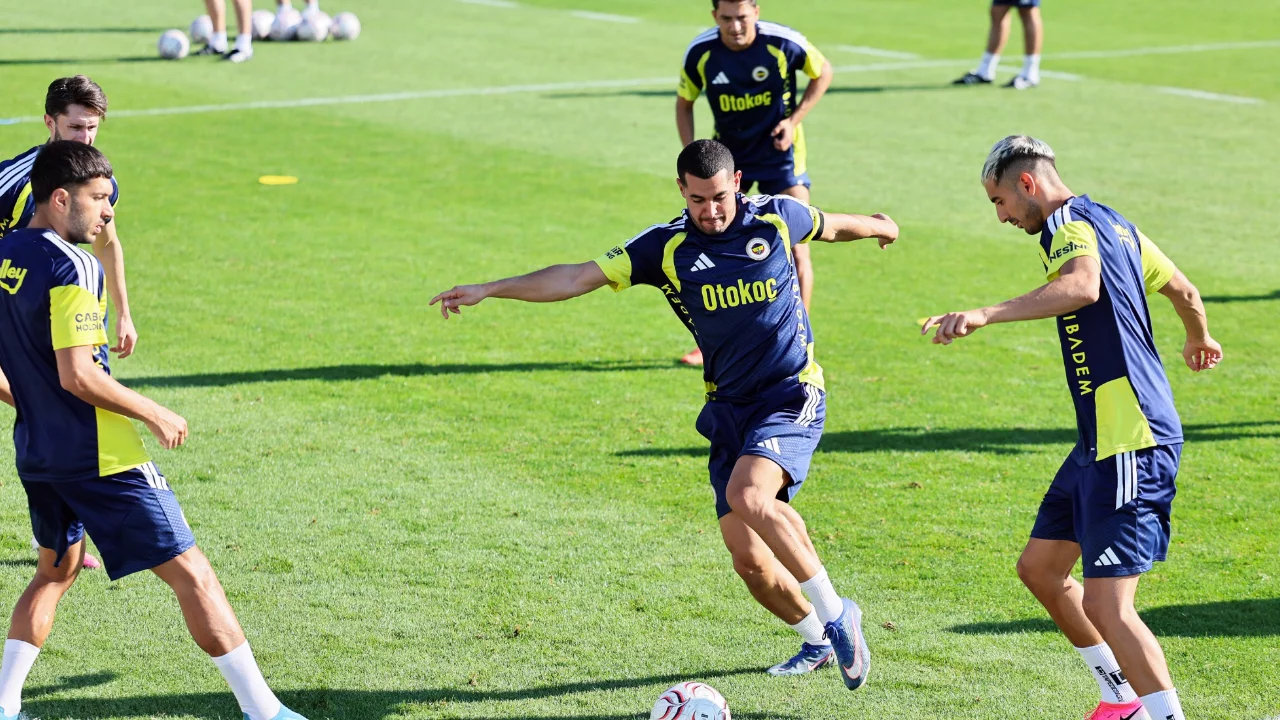 Fenerbah&ccedil;e Avusturya kampını tamamlıyor! G&ouml;zler LASK Linz ma&ccedil;ına &ccedil;evrildi