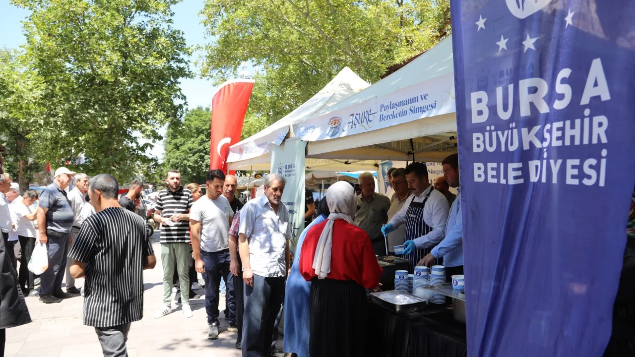 Aşure bereketi Yenişehir'e taşındı