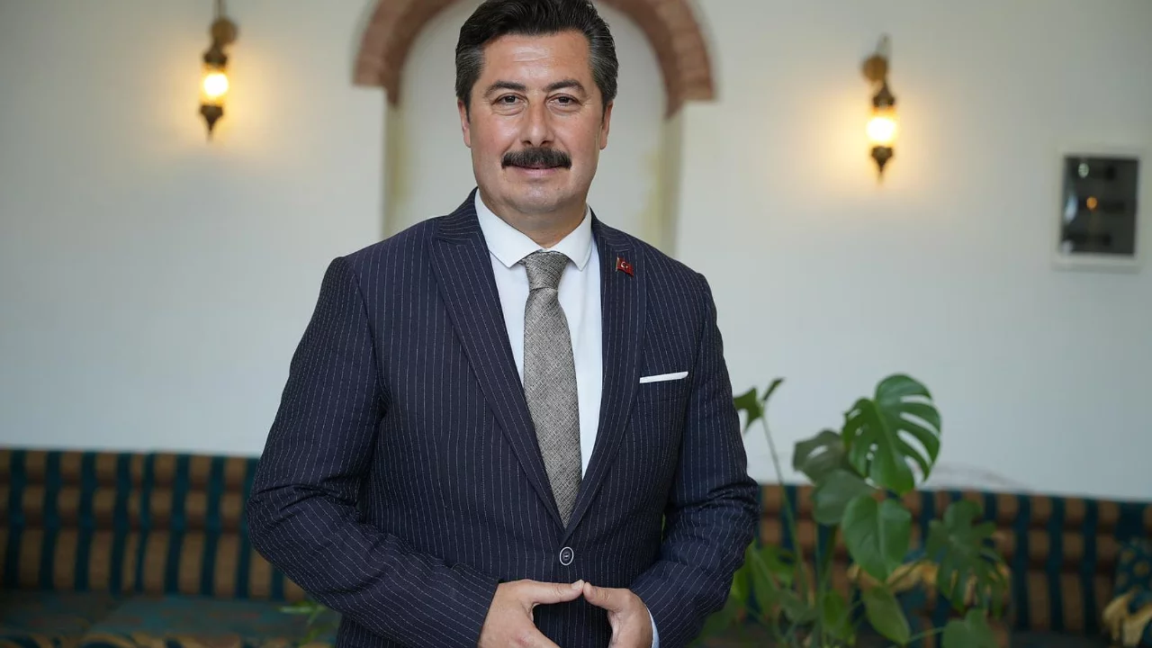 Başkan Ercan &Ouml;zel: "T&uuml;rk milletinin d&ouml;n&uuml;m noktası 15 Temmuz"