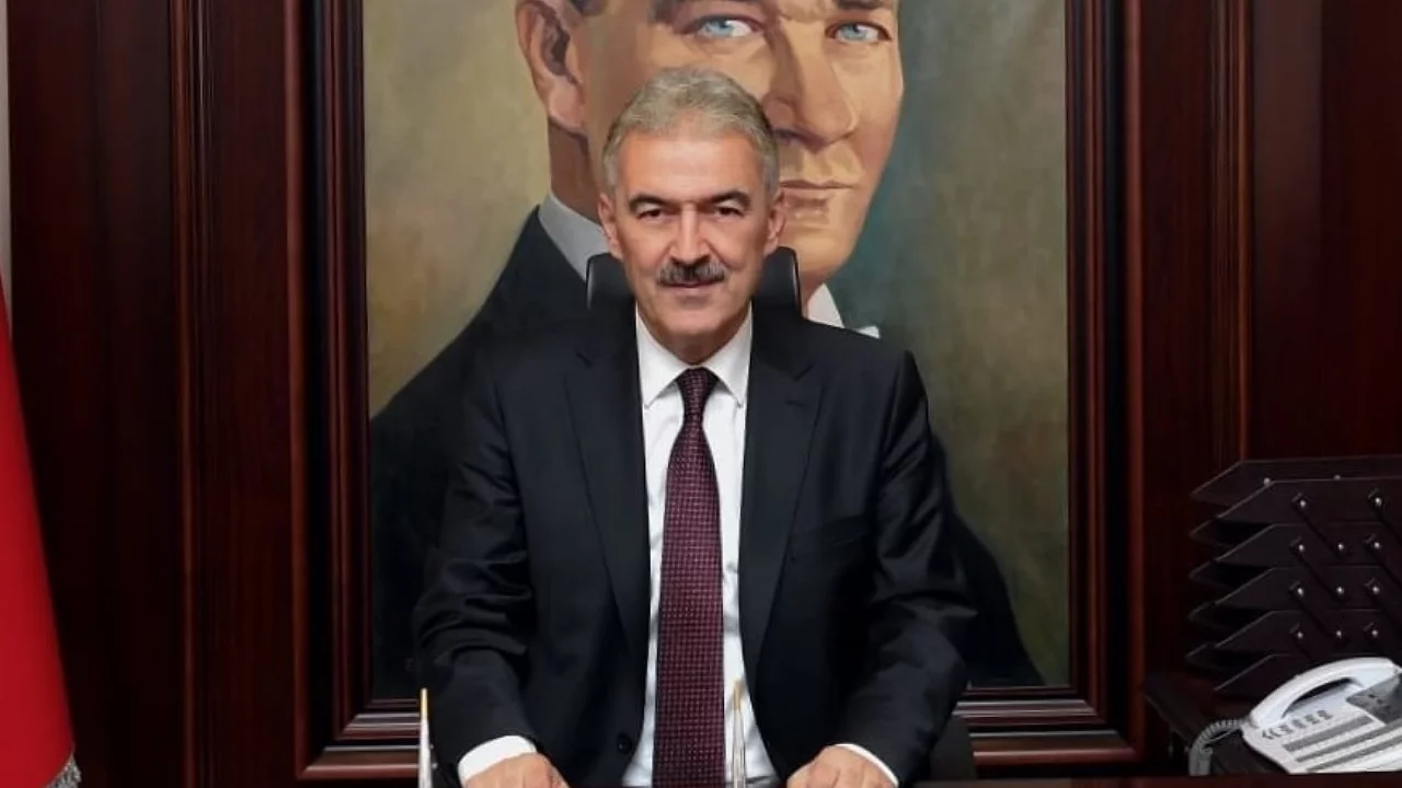 Bursa Valisi Ayyıldız'dan "15 Temmuz Demokrasi ve Milli Birlik G&uuml;n&uuml;" mesajı