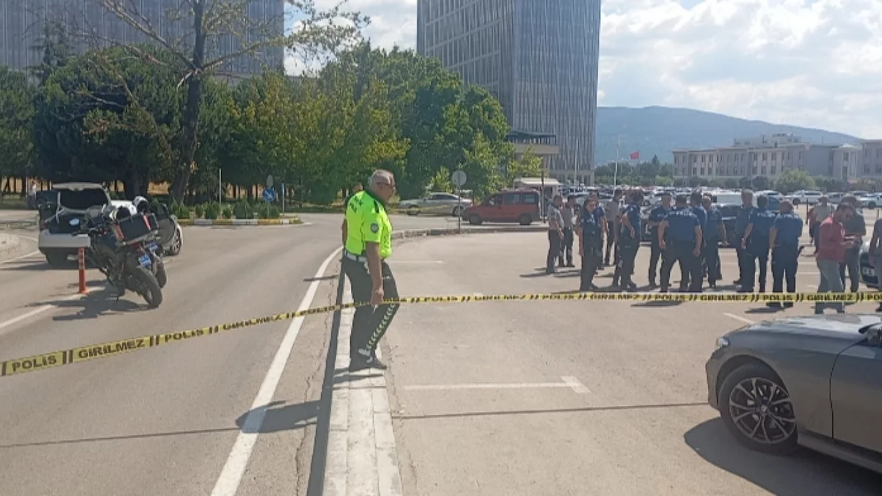 Bursa Adliyesi'nde silahlar patladı! Çok sayıda gözaltı...