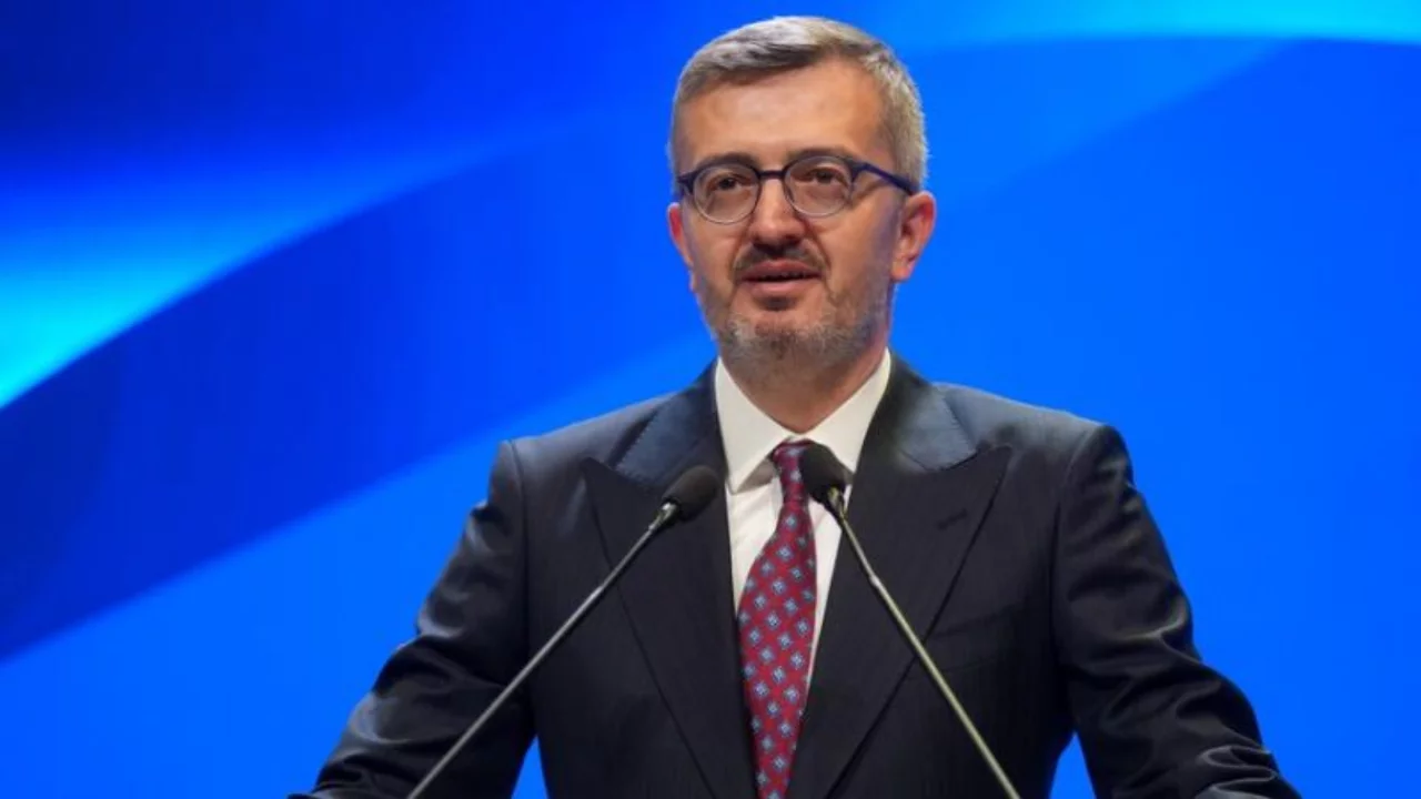 İletişim Başkanı Duran: Hafızasını diri tutan milletler geleceğini sağlam inşa eder 