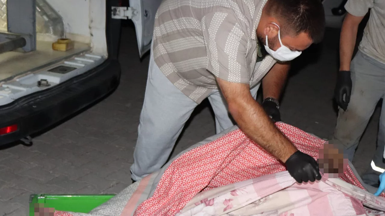 Annesinden 5 g&uuml;n sonra evinde &ouml;l&uuml; bulundu