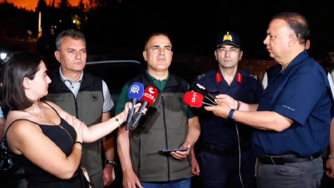 Muğla'da orman yangını alarmı: 1120 kişi g&uuml;venli b&ouml;lgelere tahliye edildi
