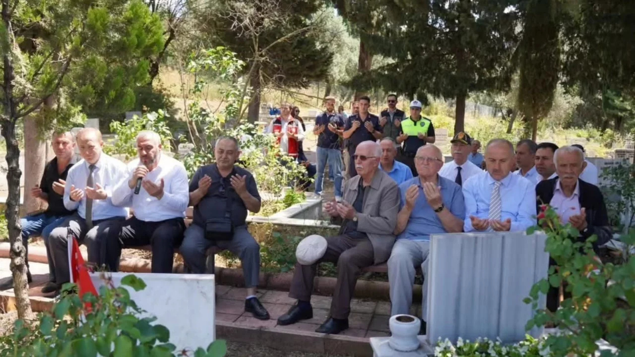 15 Temmuz'un 10. yılında Orhangazi'de şehitlik ziyareti