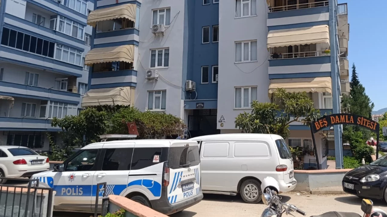 Bursa'da evinde hareketsiz bulunan kadından acı haber!
