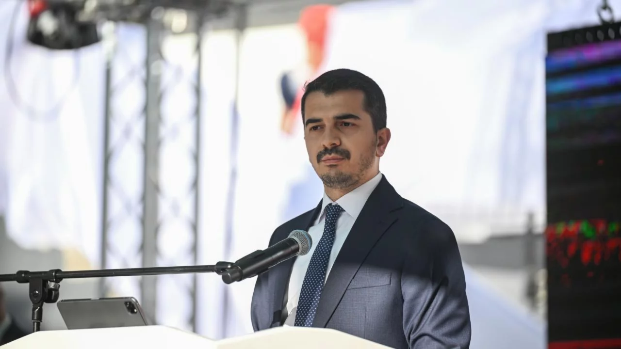 İ&ccedil;işleri Bakanlığı duyurdu: Belediye başkanı g&ouml;revden uzaklaştırıldı...