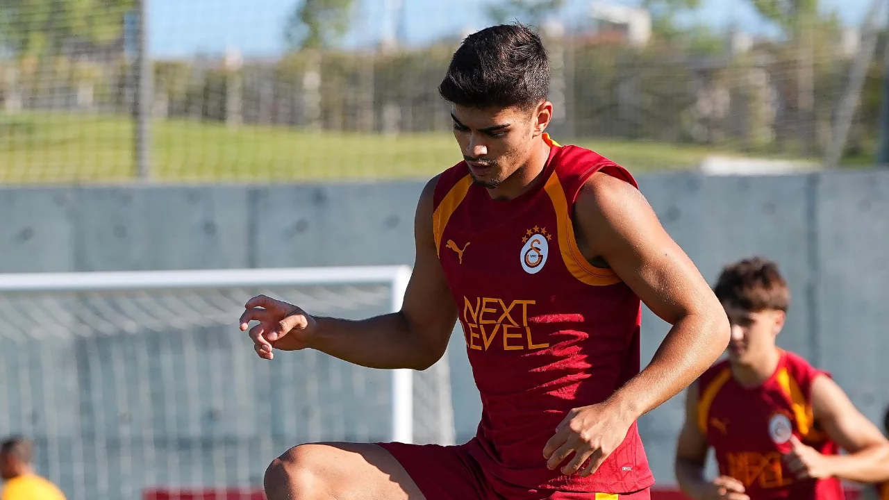 Galatasaray'da yeni sezon hazırlık çalışmaları devam ediyor