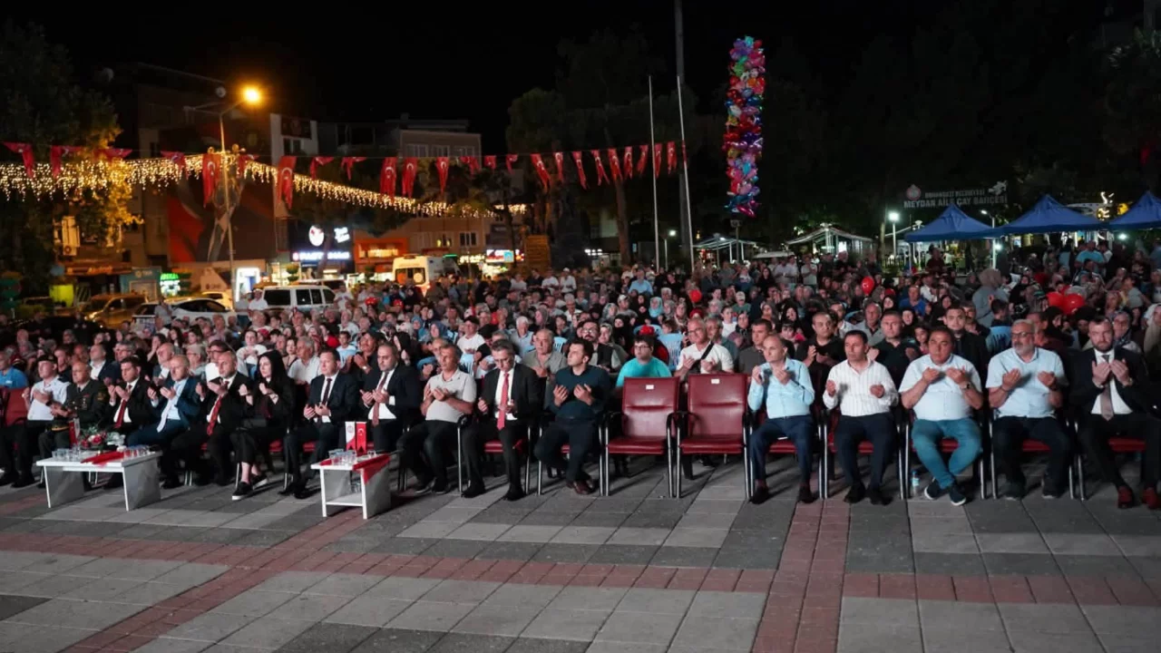 Orhangazi'deki&nbsp;15 Temmuz programında o karanlık gece yeniden hafızalara taşındı!