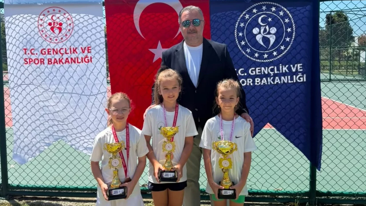 Osmangazi'nin raketleri madalyaları topladı