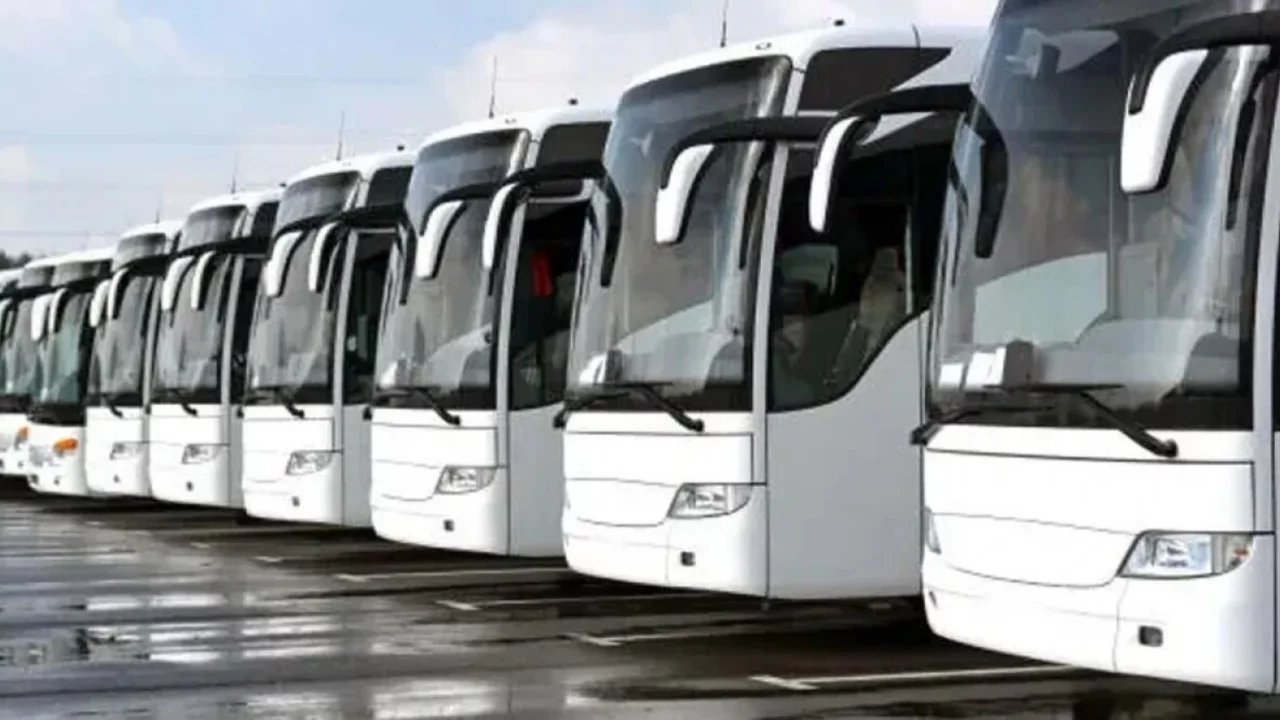 Şehirlerarası otob&uuml;ste yumruklu kavga!