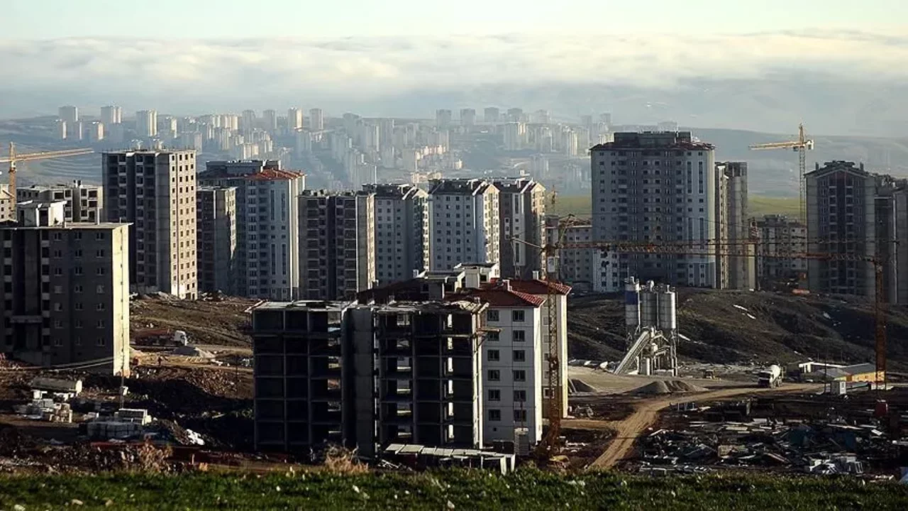 Yabancıların g&ouml;z&uuml; T&uuml;rkiye'de! Konut piyasasında dikkat &ccedil;eken değişim...